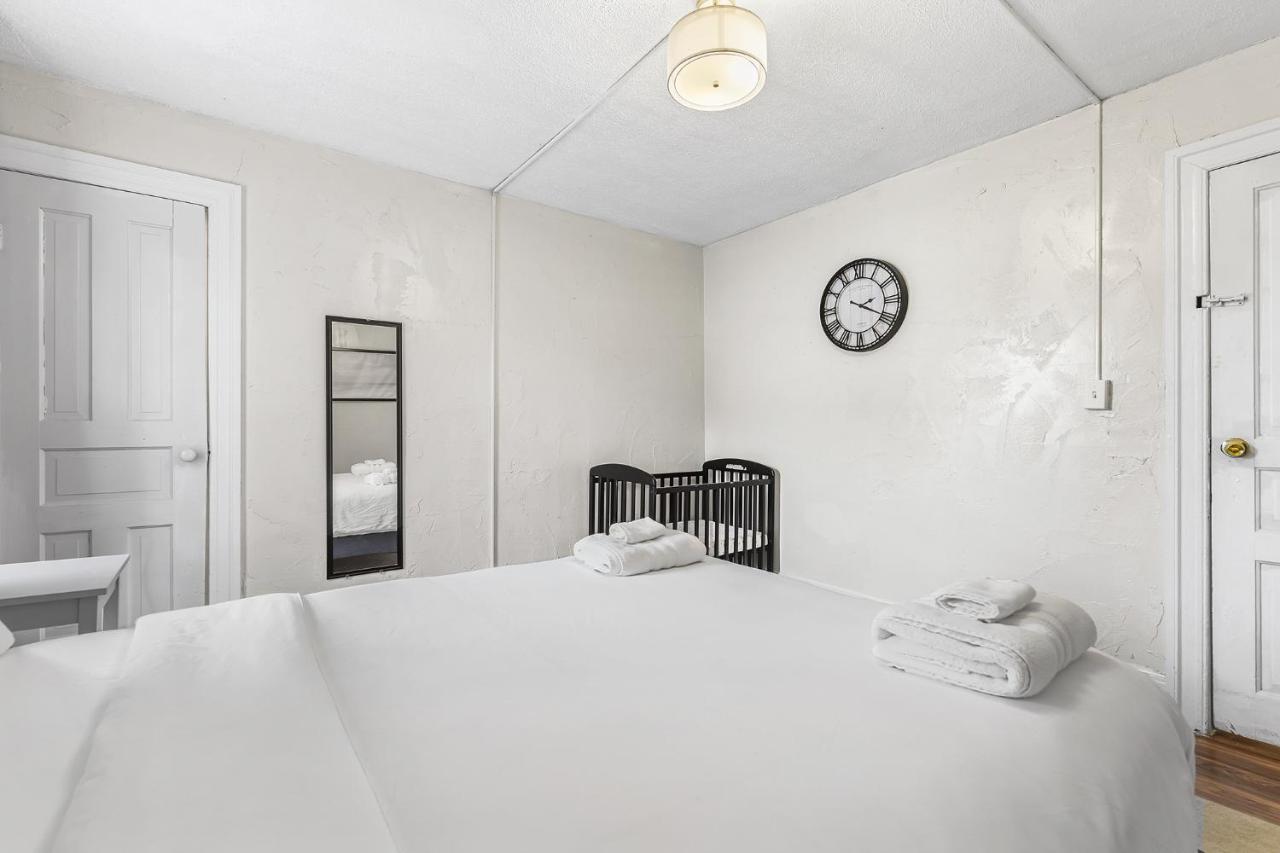 Contemporary Urban Home Niagara Falls Extérieur photo