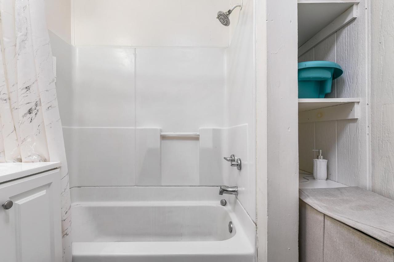 Contemporary Urban Home Niagara Falls Extérieur photo