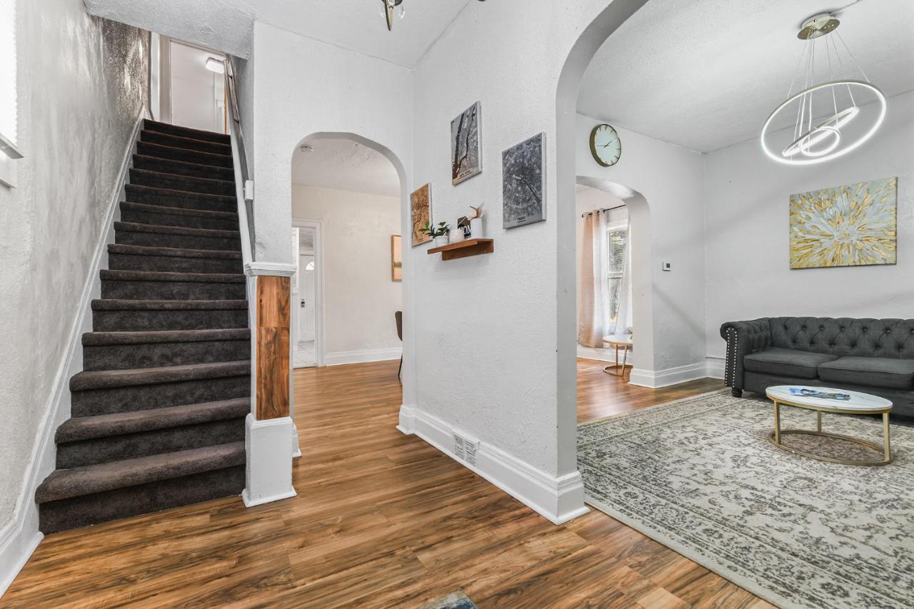 Contemporary Urban Home Niagara Falls Extérieur photo