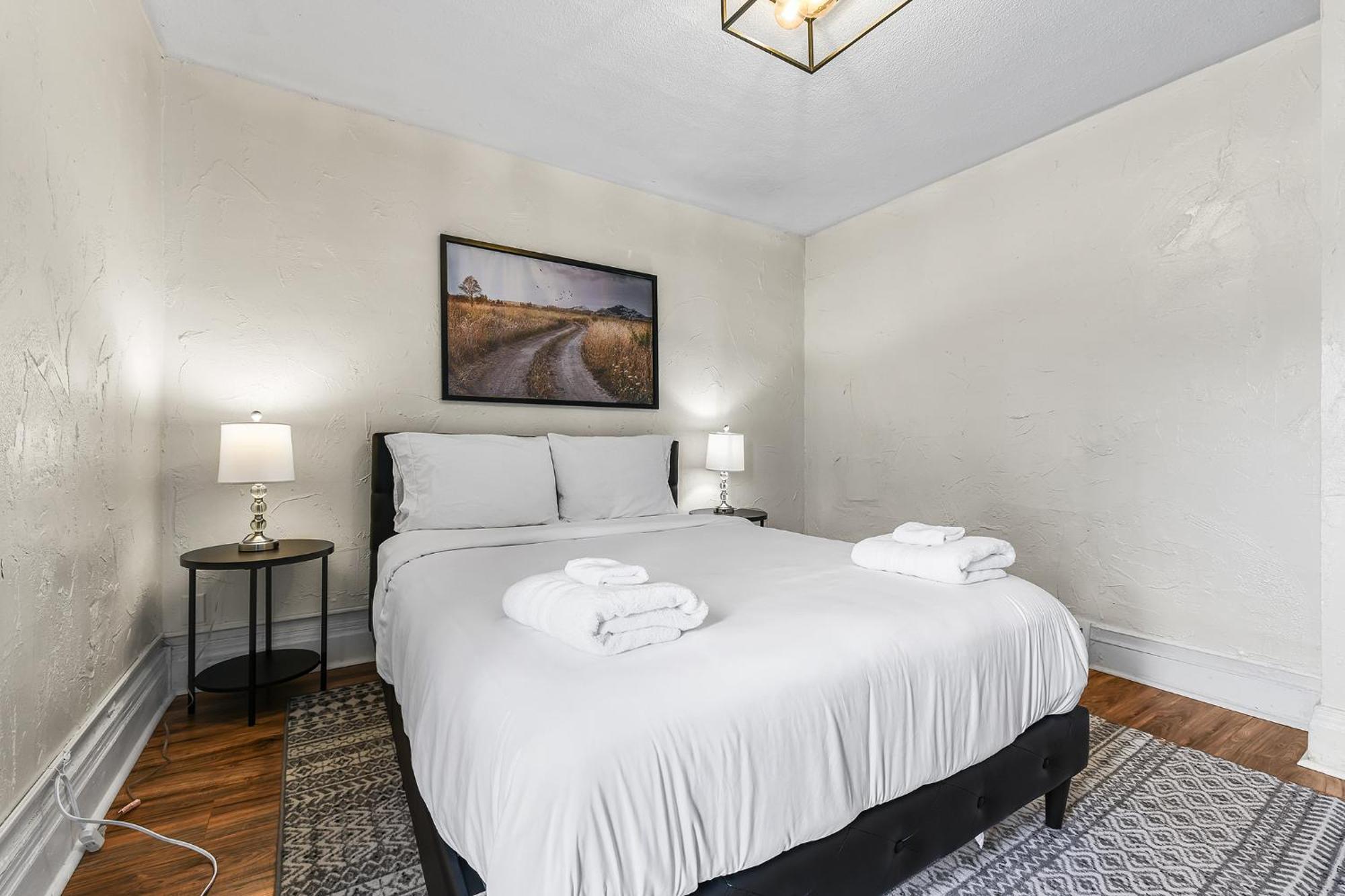 Contemporary Urban Home Niagara Falls Extérieur photo