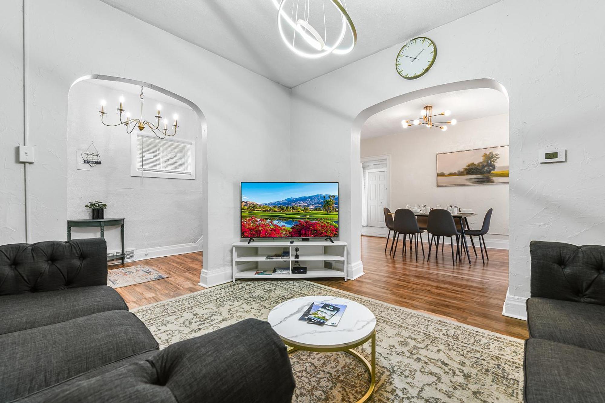 Contemporary Urban Home Niagara Falls Extérieur photo