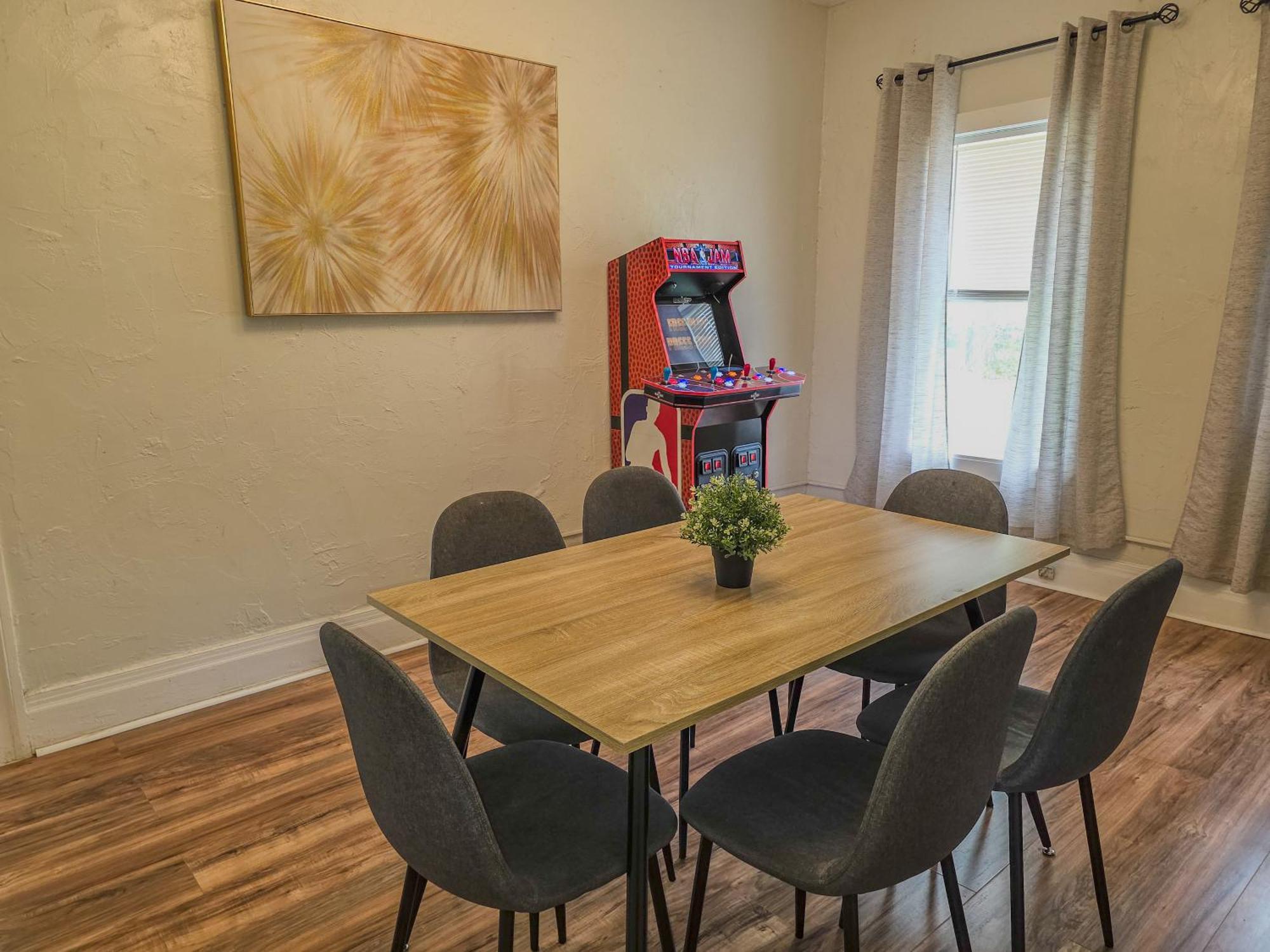 Contemporary Urban Home Niagara Falls Extérieur photo